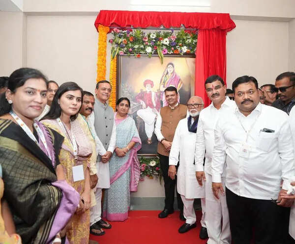 CM stresses on mindset change to welcome 33% quota for women in LS & assemblies