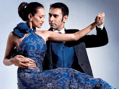 Sandip Soparrkar is giving online dance lessons now