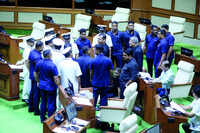 Oppn urges guv to reconvene assembly to discuss, pass bills