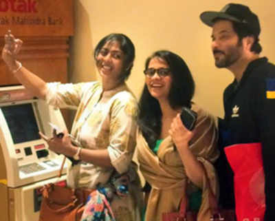 Anil Kapoor queues up for cash at an ATM