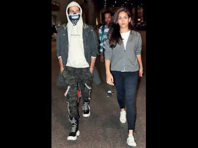Injured Shahid Kapoor back in Mumbai