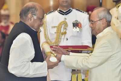 Maha govt forms committee for Padma awards