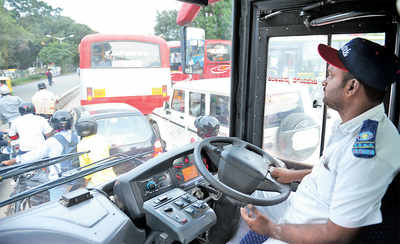 BMTC to seek gov­t aid to pay higher salaries