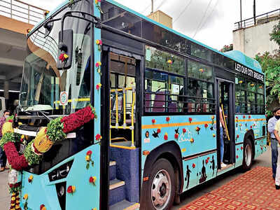 Look who’s made it: The electric bus has arrived