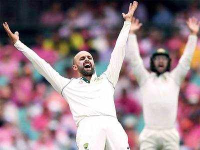 Nathan Lyon lunches on New Zealand