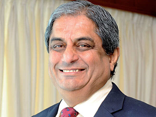 I don't find any wrong in SBI hiking minimum balance to Rs 5,000: Aditya Puri, HDFC Bank MD
