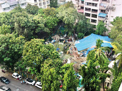 BMC takes back Bandra ground, razes structures