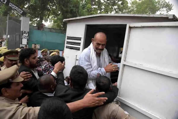 Ex-MLA Vijay Mishra, three others get life term in 46-year-old murder case