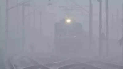 Delhi News Live Updates: Trains delayed due to fog and low visibility in Delhi