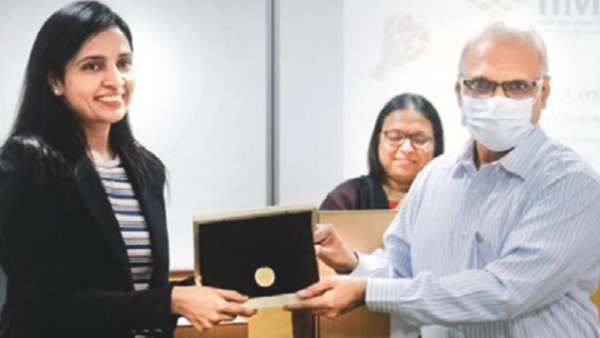 IIM-Vizag gold medals real & cost Rs 1.45 lakh each