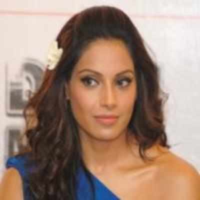 Bipasha Basu let off after paying duty