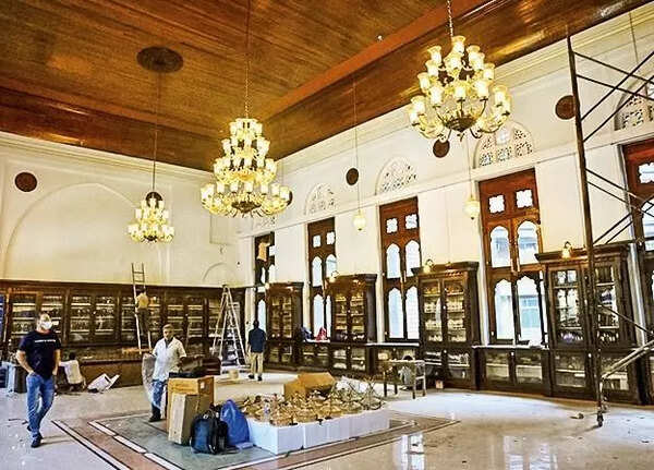 Prized epics at Anjuman’s restored library: Persian Mahabharata, Urdu Ramayana