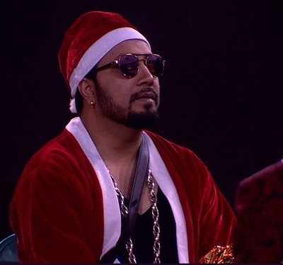 Highlights: Bigg Boss 11 Weekend Ka Vaar With Salman Khan, Day 84, 24 December 2017: Mika Singh entertains housemates as Santa Claus
