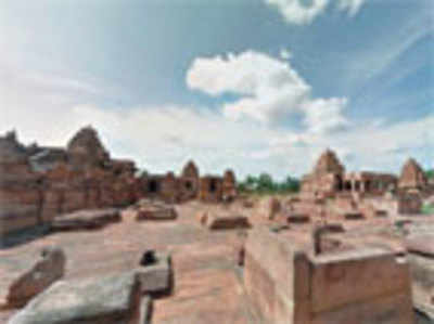 Now you can walk through Pattadakal, virtually