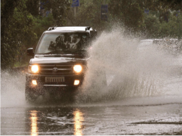 Tips for safe driving in monsoon season