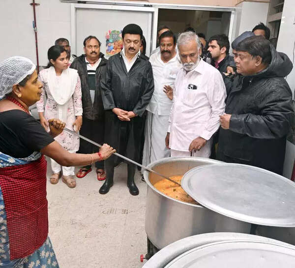 CM, Dy CM visit control centres, camps for spot check