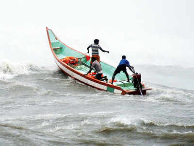 Two fishermen feared drowned off Chowpatty
