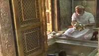 PM Narendra Modi offers prayers at Kashi Vishwanath temple, thanks voters 