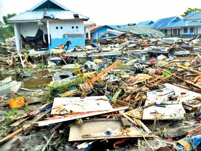 Earthquake, tsunami kill nearly 400 in Indonesia