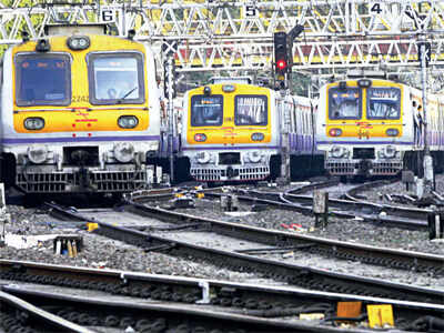Mumbai: 100 locals cancelled in four days thanks to guards’ protest Mumbai: 100 locals cancelled in four days thanks to guards’ protest