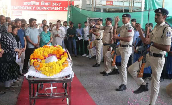 Organs of 34-year-old brain dead man save three lives in Indore