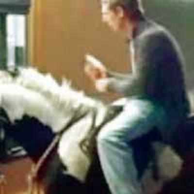Man visits McDonald's drive-thru on a horse