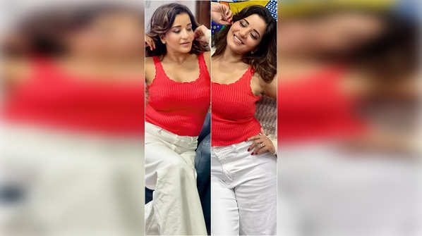 Monalisa's amazing pics in stylish outfit