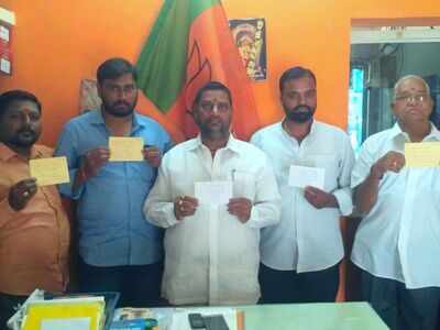 BJP leaders from Hyderabad send 'Jai Shri Ram' postcards to West Bengal CM Mamata Banerjee