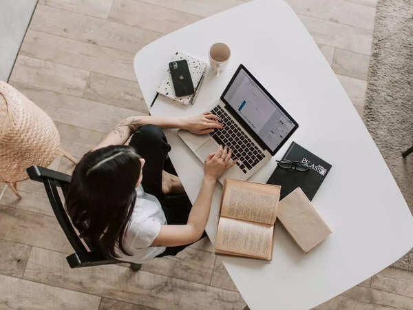 How To Setup A Study Table?
