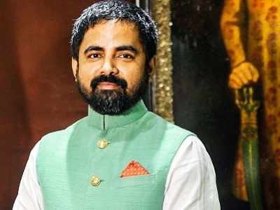 Sabyasachi Mukherjee apologises for Harvard comments, says he wanted to call out the people who shame women for wearing sarees