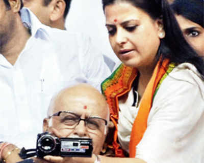 Was family behind Advani’s boycott?