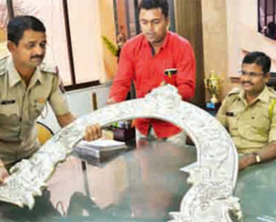 2 arrested for stealing silver throne, temple donations