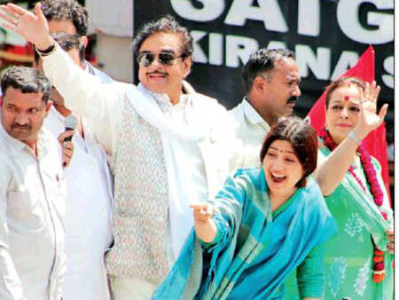 SP, BSP, Congress 'unite' for Lucknow roadshow