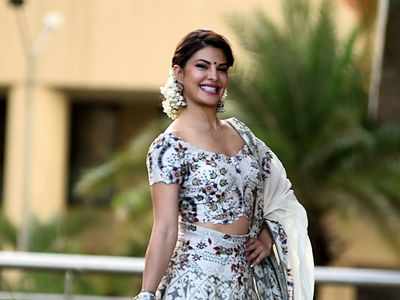 Jacqueline Fernandez meets with an accident in Bandra, escapes unhurt