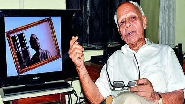 Rare books, paintings, awards of author Nirad Chaudhuri in eye of storm