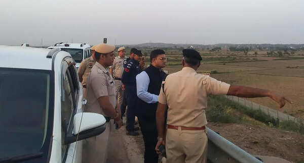 Illegal parking on Delhi-Mumbai Expressway triggers enforcement action