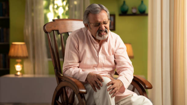 Pain vs discomfort after 60: Key factors that highlight the difference