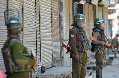 J&K by-poll: Seven parliamentary candidates appeal people to boycott re-polls