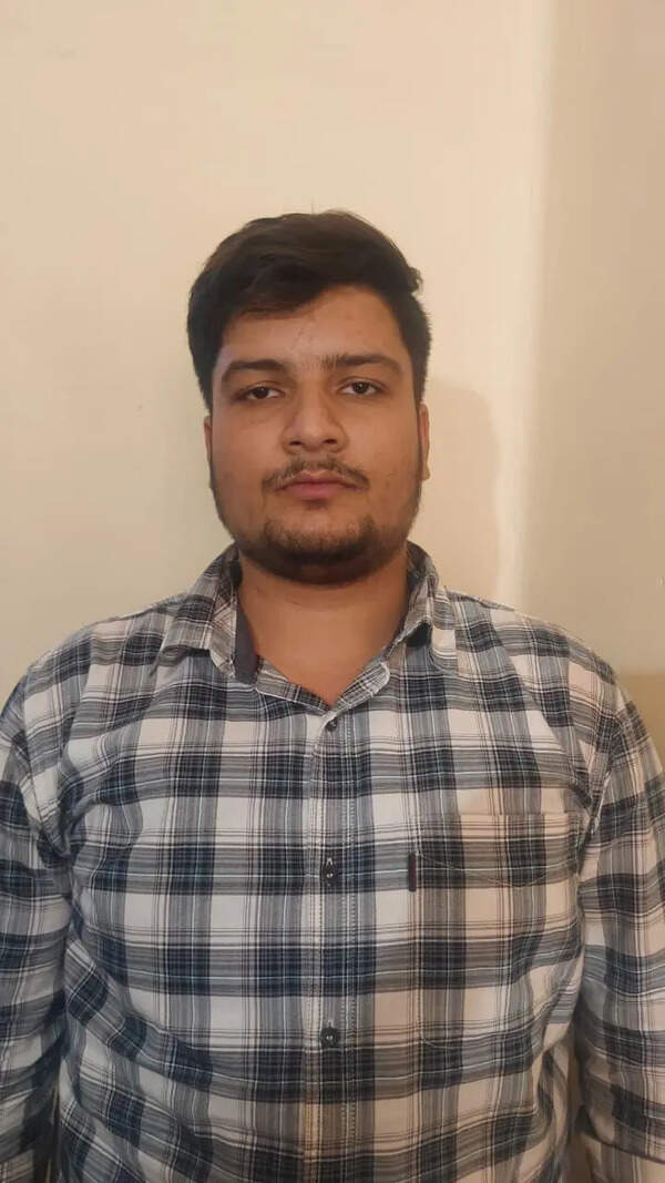 Bishnoi gang member held with pistols in Bikaner
