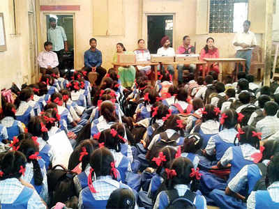 Mumbai: Kandivali school for slum kids to stay open