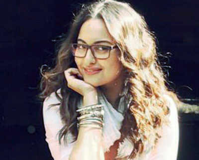 Sonakshi Sinha to sing title track of Noor