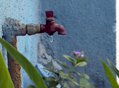 Govt promises to provide drinking water to everyone in drought-hit areas