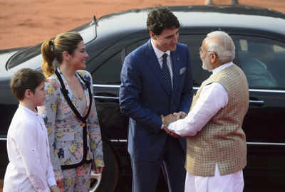 Narendra Modi receives Canadian PM Justin Trudeau at Rashtrapati Bhawan, will hold bilateral talks soon