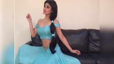 Mouni Roy Hot and Sexy Photos: Top 10 Sizzling pics of Mouni Roy