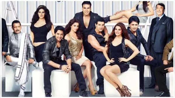 'Housefull 2 ' (2012) — Double the cast, double the trouble