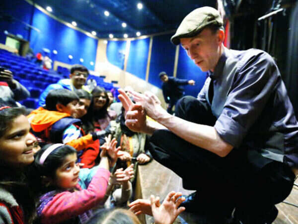 Drew Colby enchants kids with a play of shadows at Ishara International Puppet Festival in Gurgaon