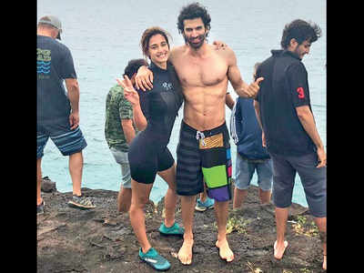 Aditya Roy Kapur takes up the extreme sport of kite-surfing for filming underwater stunts in Malang