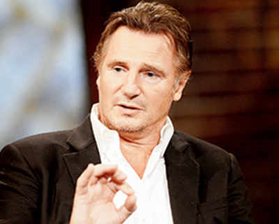 Liam Neeson turns saviour for stray dog