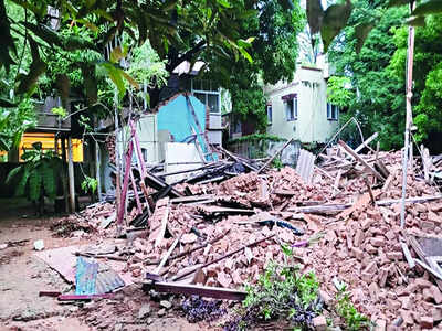 Heritage cottage demolished, no action on complaint