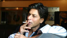 Politics tamfitronics Shah Rukh at 59 has quit smoking. Here’s how you can too